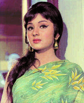 Mamata Ki Chhaon Mein (1989)