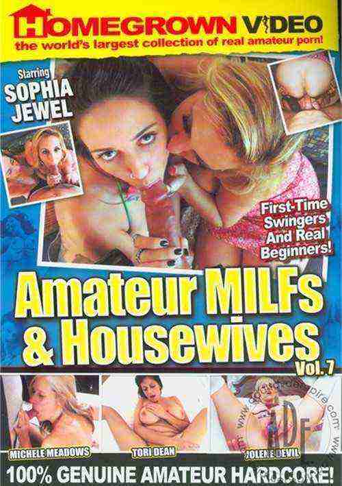 [18+] Amateur MILFs & Housewives 7