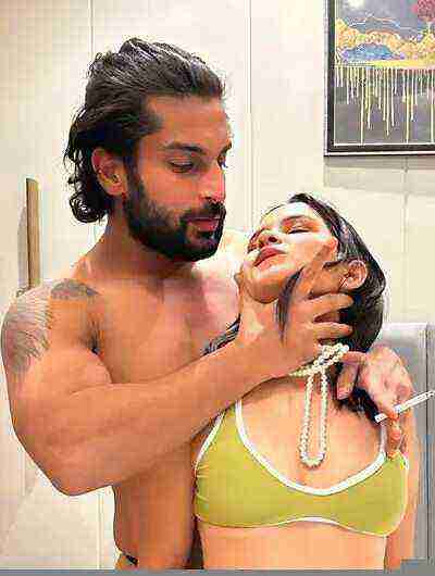 Mansi Negi MelloBadass Uncut (2025) Unrated (2025)