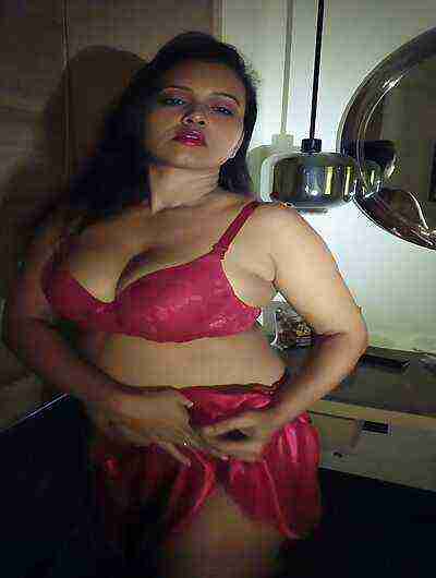 Pink Bra Paid Shoot (2025) Priya Gamre (2025)