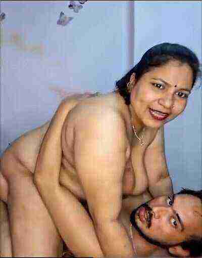 Mom Sun Couple (2025) Unrated (2025)