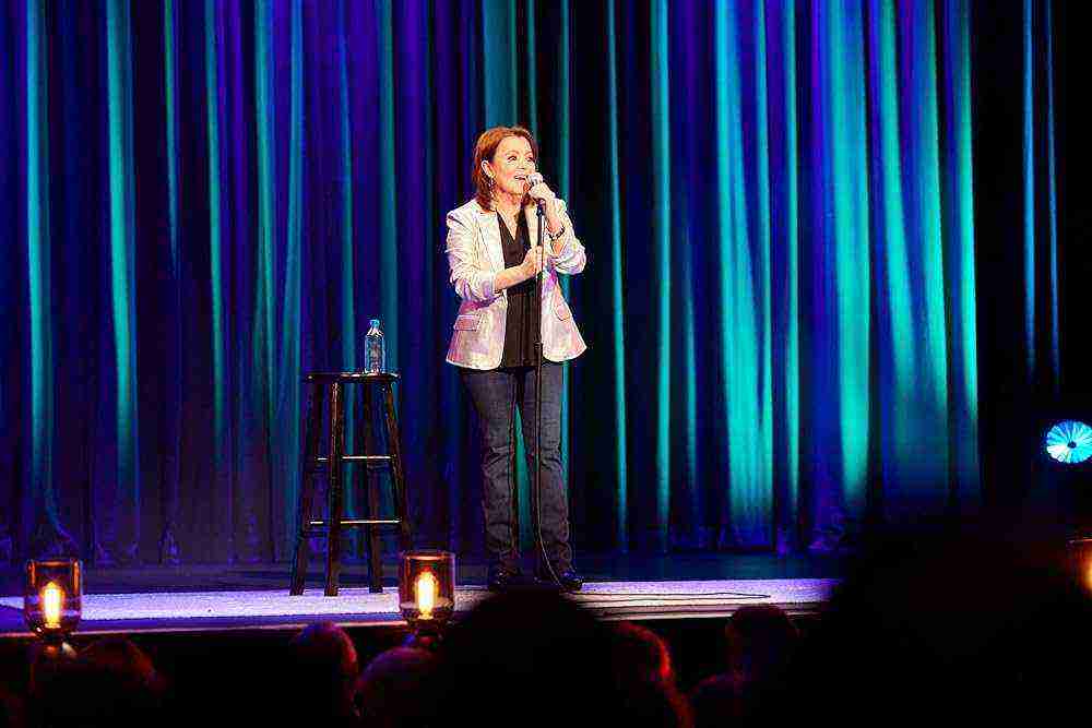Kathleen Madigan: The Family Thread (2025)