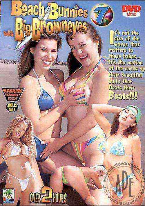 [18+] Beach Bunnies With Big Brown Eyes 7
