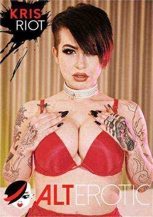 [18+] Tattooed Pornstar Kris Riot Gets Her Mouth and Pussy Destroyed