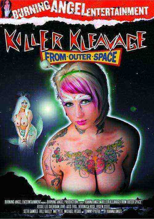 [18+] Killer Kleavage From Outer Space