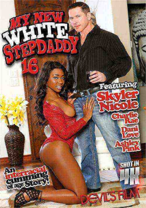 [18+] My New White Stepdaddy 16
