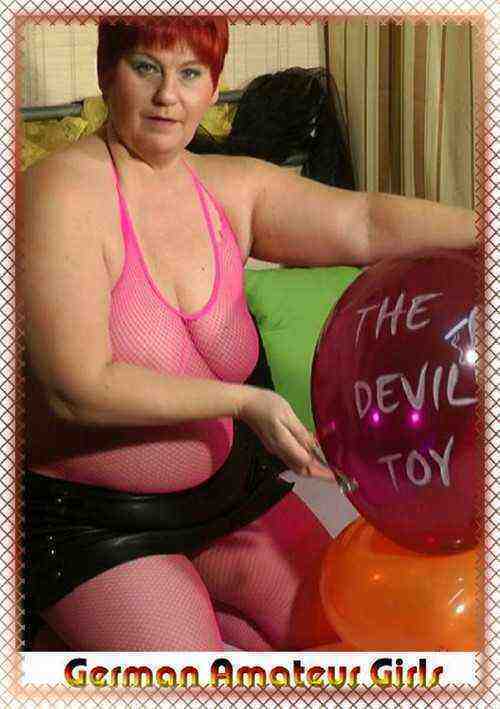 [18+] Annadevot - popping balloons in a hot outfit