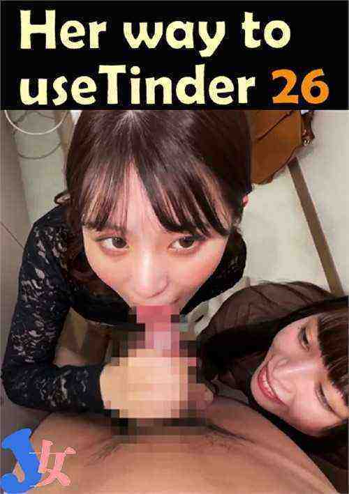 [18+] Two Japanese Chicks Blow A Stud In The Toilet