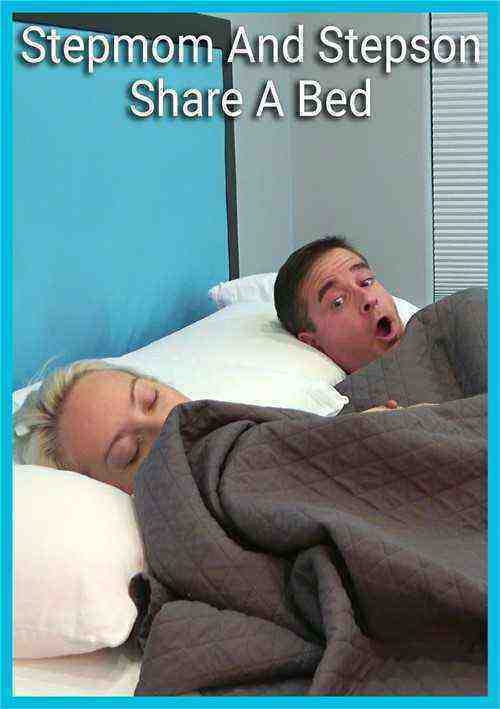 [18+] SHARING A BED WITH E01 Stepmom And Stepson Share A Bed