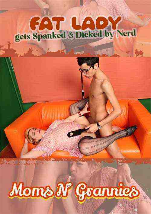 [18+] Fat Lady Gets Spanked & Dicked by Nerd