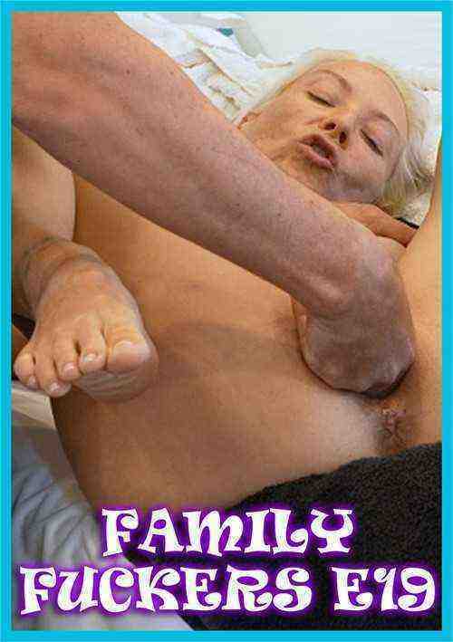 [18+] StepDaughter Takes StepDad's Cum On Her Soles - FAMILY FUCKERS E19 - MILF STELLA