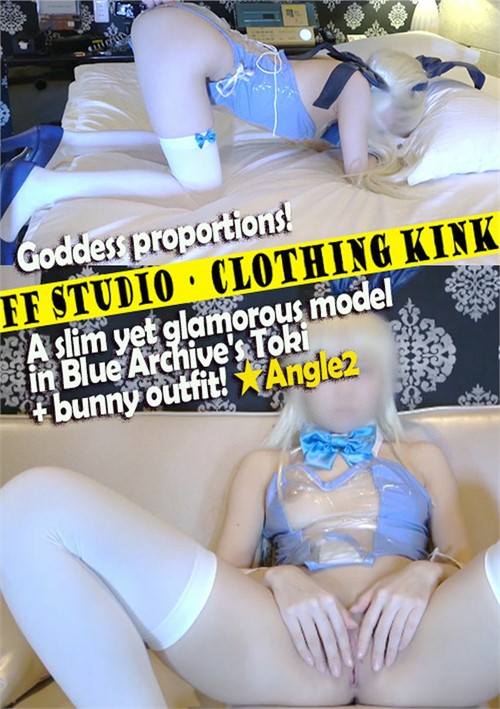 [18+] Goddess proportions! A slim yet glamorous model in Blue Archive's Toki bunny outfit! Angle2