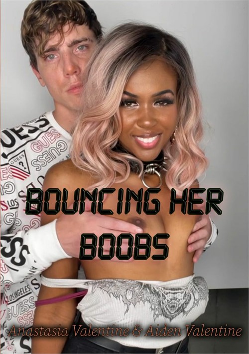 [18+] Bouncing Her Boobs