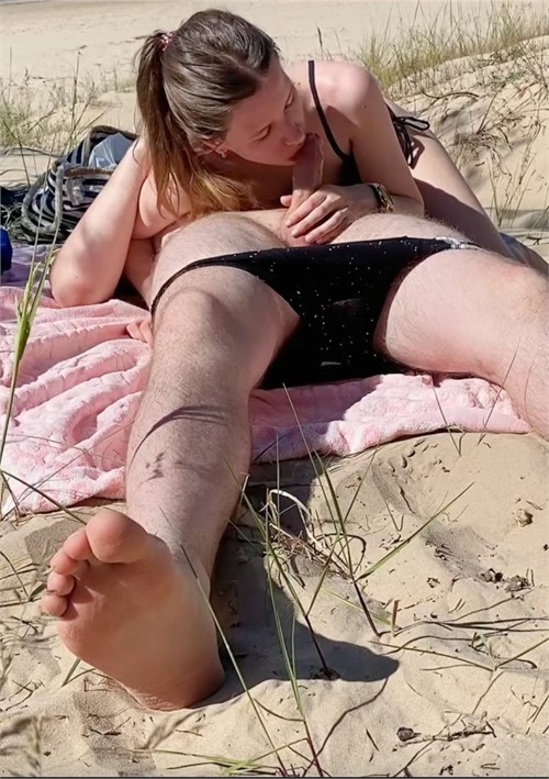 [18+] Took Every Drop in My Throat at the Beach