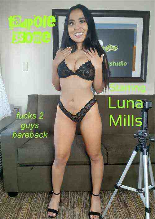 [18+] Luna Mills Fuck Two Older Guys