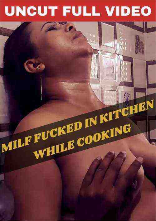 [18+] MILF Fucked In Kitchen While Cooking