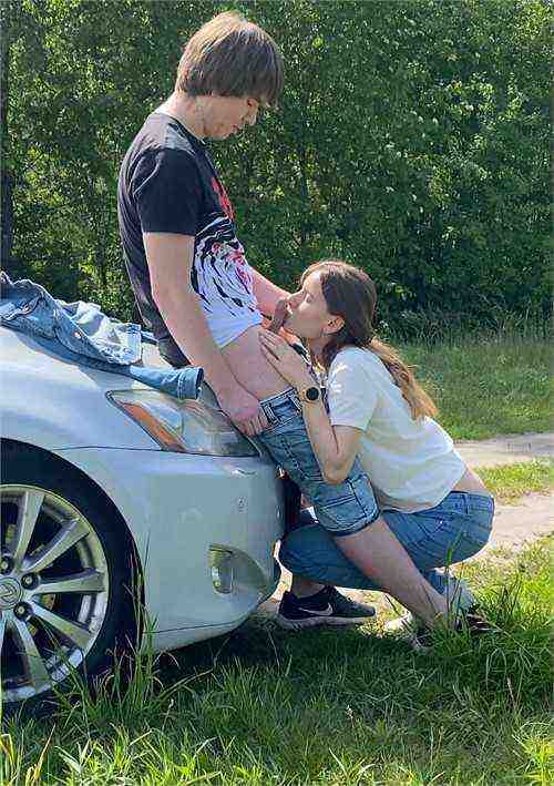 [18+] Amateur teen couple fucking outdoors