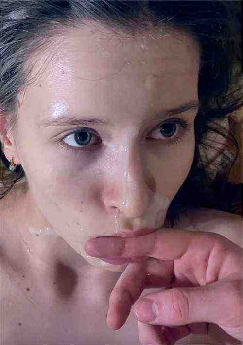 [18+] Innocent girl Gets Huge Load on Her Cute Face
