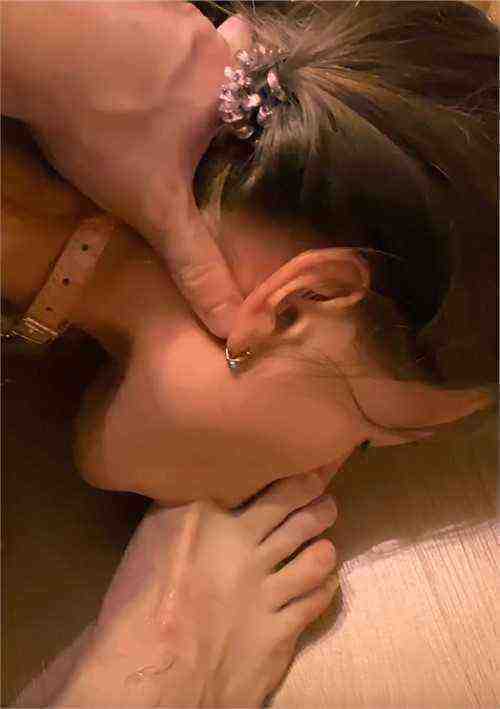 [18+] Ass to Mouth Submissive Slut Toe Sucking & Licking