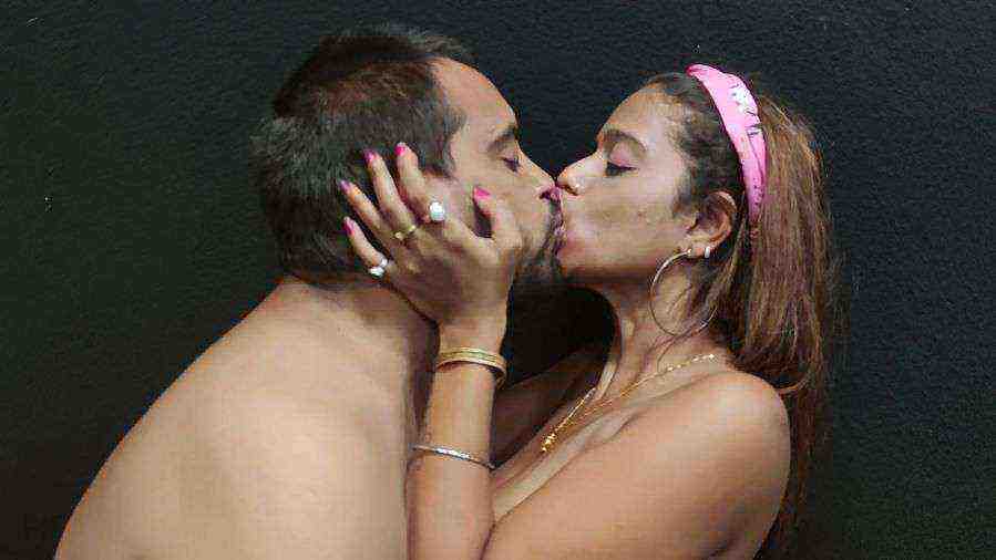 Smooching (2021) Short Film XPrime Originals (2021)