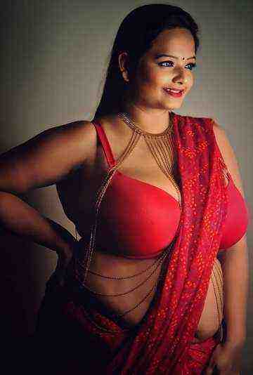 Big Boobs GirlFriend (2023) Season 1 QueenStarDesi Originals (2023)