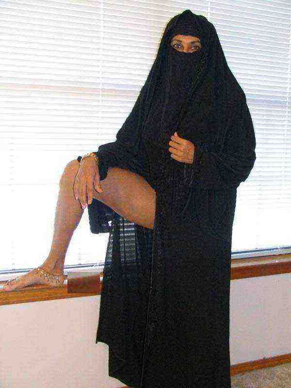 Muslim Girl Gets Gangbanged In Indian Babaâ€™s Ashram (2021) NiksIndian Originals (2022)
